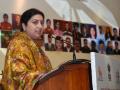 Smriti Irani lauds FDCI for COVID-19 Support Fund - Hindi News | Smriti Irani lauds FDCI for COVID-19 Support Fund | Latest national News at Lokmattimes.com