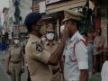 COVID-19: Guntur police fines Circle Officer for not wearing mask - Hindi News | COVID-19: Guntur police fines Circle Officer for not wearing mask | Latest national News at Lokmattimes.com