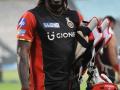 'She was in pain and wanted me to hit more sixes': Chris Gayle recalls when he broke a fan's nose with a six - Hindi News | 'She was in pain and wanted me to hit more sixes': Chris Gayle recalls when he broke a fan's nose with a six | Latest cricket News at Lokmattimes.com