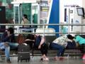 6 Indians stuck at Dubai airport for 4 days - Hindi News | 6 Indians stuck at Dubai airport for 4 days | Latest international News at Lokmattimes.com