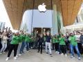 Apple CEO Tim Cook bullish on rising Indian middle class amid another record March quarter - Hindi News | Apple CEO Tim Cook bullish on rising Indian middle class amid another record March quarter | Latest technology News at Lokmattimes.com