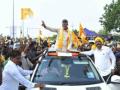 Stampede in Chandrababu Naidu's Andhra roadshow, police register case - Hindi News | Stampede in Chandrababu Naidu's Andhra roadshow, police register case | Latest politics News at Lokmattimes.com