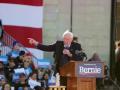 Sanders endorses Biden setting up united front against Trump - Hindi News | Sanders endorses Biden setting up united front against Trump | Latest politics News at Lokmattimes.com