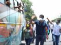 Sonu Sood arranges buses for migrant workers to send home in UP - Hindi News | Sonu Sood arranges buses for migrant workers to send home in UP | Latest entertainment News at Lokmattimes.com