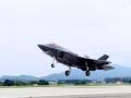 SKorea, US stage 1st combined drills involving F-35As amid NK threats - Hindi News | SKorea, US stage 1st combined drills involving F-35As amid NK threats | Latest politics News at Lokmattimes.com