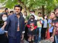 Ram Charan connects with Indian school students in Japan - Hindi News | Ram Charan connects with Indian school students in Japan | Latest entertainment News at Lokmattimes.com