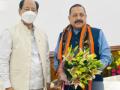 Nagaland CM meets Jitendra Singh, discuss placement of officers - Hindi News | Nagaland CM meets Jitendra Singh, discuss placement of officers | Latest politics News at Lokmattimes.com
