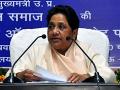 Double standards: Mayawati slams Congress for supporting Shiv Sena - Hindi News | Double standards: Mayawati slams Congress for supporting Shiv Sena | Latest politics News at Lokmattimes.com