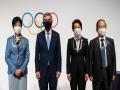 IOC President thanks Japan, presents Olympic Order to Koike, Hashimoto, and Muto - Hindi News | IOC President thanks Japan, presents Olympic Order to Koike, Hashimoto, and Muto | Latest other-sports News at Lokmattimes.com