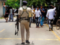 Bengal polls: Video of firebrand police officer goes viral in South 24 Parganas​ - Hindi News | Bengal polls: Video of firebrand police officer goes viral in South 24 Parganas​ | Latest national News at Lokmattimes.com