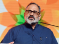 Rajeev Chandrasekhar Raises Concerns Over Google's AI Chatbot Gemini Violating Indian IT Laws (See Tweet) - Hindi News | Rajeev Chandrasekhar Raises Concerns Over Google's AI Chatbot Gemini Violating Indian IT Laws (See Tweet) | Latest technology News at Lokmattimes.com