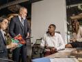 Building a positive workplace culture - Hindi News | Building a positive workplace culture | Latest lifestyle News at Lokmattimes.com