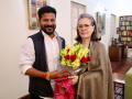 Sonia Gandhi is guiding force for Telangana’s ambitious vision: CM Revanth Reddy on CPP leader's 79th birthday - Hindi News | Sonia Gandhi is guiding force for Telangana’s ambitious vision: CM Revanth Reddy on CPP leader's 79th birthday | Latest national News at Lokmattimes.com