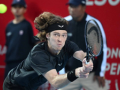 Hong Kong Open: Andrey Rublev quells Chinese wildcard Shang, to meet Ruusuvuori in final - Hindi News | Hong Kong Open: Andrey Rublev quells Chinese wildcard Shang, to meet Ruusuvuori in final | Latest tennis News at Lokmattimes.com
