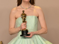 Oscars 2024: Emma Stone bags Best Actress for ‘Poor Things’ - Hindi News | Oscars 2024: Emma Stone bags Best Actress for ‘Poor Things’ | Latest entertainment News at Lokmattimes.com