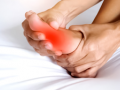 Pricking pain, numbness in hands & feet? It may signal nerve damage - Hindi News | Pricking pain, numbness in hands & feet? It may signal nerve damage | Latest health News at Lokmattimes.com