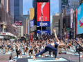 International yoga day 2024: Amidst New York's Frenetic Times Square, Yogis Craft Island of Stillness - Hindi News | International yoga day 2024: Amidst New York's Frenetic Times Square, Yogis Craft Island of Stillness | Latest international News at Lokmattimes.com