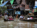 Heavy Rainfall Triggers Floods in Myanmar, Displacing Over 2,500 Families - Hindi News | Heavy Rainfall Triggers Floods in Myanmar, Displacing Over 2,500 Families | Latest international News at Lokmattimes.com