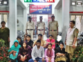 Tripura Detains 11 Bangladeshis, Including 9 Women, Seeking To Enter India - Hindi News | Tripura Detains 11 Bangladeshis, Including 9 Women, Seeking To Enter India | Latest national News at Lokmattimes.com