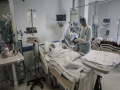 Palestinian official warns of weak health capabilities in Gaza hospitals - Hindi News | Palestinian official warns of weak health capabilities in Gaza hospitals | Latest health News at Lokmattimes.com