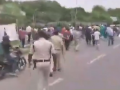 Bihar: Protesting Students Lathi-Charged by Cops in Patna (Watch Video) - Hindi News | Bihar: Protesting Students Lathi-Charged by Cops in Patna (Watch Video) | Latest national News at Lokmattimes.com