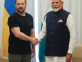 PM Narendra Modi Arrives in Kyiv on Landmark Visit; To Discuss Russia-Ukraine Conflict with President Zelensky (Watch Video) - Hindi News | PM Narendra Modi Arrives in Kyiv on Landmark Visit; To Discuss Russia-Ukraine Conflict with President Zelensky (Watch Video) | Latest international News at Lokmattimes.com