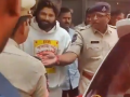 Allu Arjun Arrest: Pushpa 2 Actor Tells Cops They Were Wrong to Barge Into His Bedroom (Watch Video) - Hindi News | Allu Arjun Arrest: Pushpa 2 Actor Tells Cops They Were Wrong to Barge Into His Bedroom (Watch Video) | Latest entertainment News at Lokmattimes.com