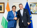 Commerce Secretary Agrawal to visit Brussels this week to speed up FTA talks with EU - Hindi News | Commerce Secretary Agrawal to visit Brussels this week to speed up FTA talks with EU | Latest technology News at Lokmattimes.com