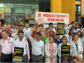 Doctors at Bhopal hospital protest against Aruna Kumar's appointment as Director of Medical Education - Hindi News | Doctors at Bhopal hospital protest against Aruna Kumar's appointment as Director of Medical Education | Latest health News at Lokmattimes.com