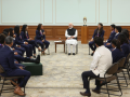 PM Modi’s heartwarming chat with World Cup-winning women’s cricket team goes viral - Hindi News | PM Modi’s heartwarming chat with World Cup-winning women’s cricket team goes viral | Latest other-sports News at Lokmattimes.com