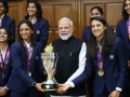 Honoured to bring to you the trophy; you motivated us a lot: Harmanpreet, Mandhana to PM Modi - Hindi News | Honoured to bring to you the trophy; you motivated us a lot: Harmanpreet, Mandhana to PM Modi | Latest other-sports News at Lokmattimes.com