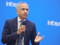 Infosys CEO Salil Parekh's salary jumps 22 pc to Rs 80.6 crore in FY25 - Hindi News | Infosys CEO Salil Parekh's salary jumps 22 pc to Rs 80.6 crore in FY25 | Latest technology News at Lokmattimes.com