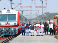 Indian Railways setting new benchmarks: PM Modi - Hindi News | Indian Railways setting new benchmarks: PM Modi | Latest business News at Lokmattimes.com