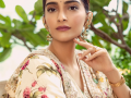 Sonam Kapoor celebrates 7 years of Ranbir Kapoor’s ‘Sanju’ with a heartfelt BTS moment - Hindi News | Sonam Kapoor celebrates 7 years of Ranbir Kapoor’s ‘Sanju’ with a heartfelt BTS moment | Latest entertainment News at Lokmattimes.com