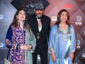 'Hero' Jackie Shroff meets his leading lady Meenakshi Seshadri, adds a romantic touch to the moment - Hindi News | 'Hero' Jackie Shroff meets his leading lady Meenakshi Seshadri, adds a romantic touch to the moment | Latest entertainment News at Lokmattimes.com