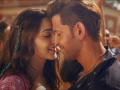 Hrithik Roshan, Kiara Advani romance away in ‘Aavan Jaavan’ from ‘War 2’ - Hindi News | Hrithik Roshan, Kiara Advani romance away in ‘Aavan Jaavan’ from ‘War 2’ | Latest entertainment News at Lokmattimes.com