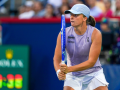 Swiatek beats Lys, Anisimova win over Raducanu to reach last 16 in Montreal - Hindi News | Swiatek beats Lys, Anisimova win over Raducanu to reach last 16 in Montreal | Latest other-sports News at Lokmattimes.com