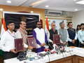 Ayush Ministry, NMPB sign MoUs to boost conservation, awareness of medicinal plants - Hindi News | Ayush Ministry, NMPB sign MoUs to boost conservation, awareness of medicinal plants | Latest health News at Lokmattimes.com