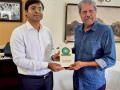 Legendary cricketer Kapil Dev meets Dilip Tirkey, lauds rise of Indian hockey talent - Hindi News | Legendary cricketer Kapil Dev meets Dilip Tirkey, lauds rise of Indian hockey talent | Latest other-sports News at Lokmattimes.com