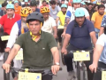 Fit India-Sundays on Cycle with 'Garv se Swadeshi' theme sees massive participation - Hindi News | Fit India-Sundays on Cycle with 'Garv se Swadeshi' theme sees massive participation | Latest national News at Lokmattimes.com