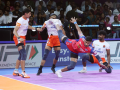 PKL 12: Aditya, Pankaj shine as Puneri Paltan beat UP Yoddhas to take top spot - Hindi News | PKL 12: Aditya, Pankaj shine as Puneri Paltan beat UP Yoddhas to take top spot | Latest other-sports News at Lokmattimes.com