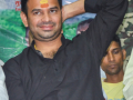 Facing 'life threat', Tej Pratap Yadav gets Y+ security cover - Hindi News | Facing 'life threat', Tej Pratap Yadav gets Y+ security cover | Latest national News at Lokmattimes.com