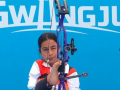 Para World Archery C’ship: Sheetal Devi strikes gold; finishes with triple medal haul - Hindi News | Para World Archery C’ship: Sheetal Devi strikes gold; finishes with triple medal haul | Latest other-sports News at Lokmattimes.com