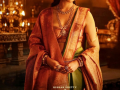 "Kantara-Chapter 1" actor Rukmini Vasanth hails director Rishab Shetty for his exceptional multi-tasking abilities - Hindi News | "Kantara-Chapter 1" actor Rukmini Vasanth hails director Rishab Shetty for his exceptional multi-tasking abilities | Latest entertainment News at Lokmattimes.com