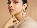 Ranbir Kapoor, Deepika Padukone's Delhi roundtrip, warm airport hugs spark curiosity - Hindi News | Ranbir Kapoor, Deepika Padukone's Delhi roundtrip, warm airport hugs spark curiosity | Latest entertainment News at Lokmattimes.com