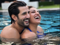 Anushka Ranjan shares poolside romance with her ‘happy place’ Aditya Seal - Hindi News | Anushka Ranjan shares poolside romance with her ‘happy place’ Aditya Seal | Latest entertainment News at Lokmattimes.com