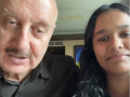 Anupam Kher keeps up the tradition of lunch with Satish Kaushik’s family - Hindi News | Anupam Kher keeps up the tradition of lunch with Satish Kaushik’s family | Latest entertainment News at Lokmattimes.com