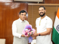 IGPL board meets Sports Minister Mansukh Mandaviya to discuss growth of golf in India - Hindi News | IGPL board meets Sports Minister Mansukh Mandaviya to discuss growth of golf in India | Latest other-sports News at Lokmattimes.com