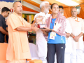 At 36th Regional Sports meet, CM Yogi honours outstanding players, offers success mantra   - Hindi News | At 36th Regional Sports meet, CM Yogi honours outstanding players, offers success mantra   | Latest other-sports News at Lokmattimes.com