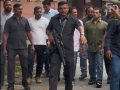 Salman Khan attends Pankaj Dheer’s funeral - Hindi News | Salman Khan attends Pankaj Dheer’s funeral | Latest entertainment News at Lokmattimes.com